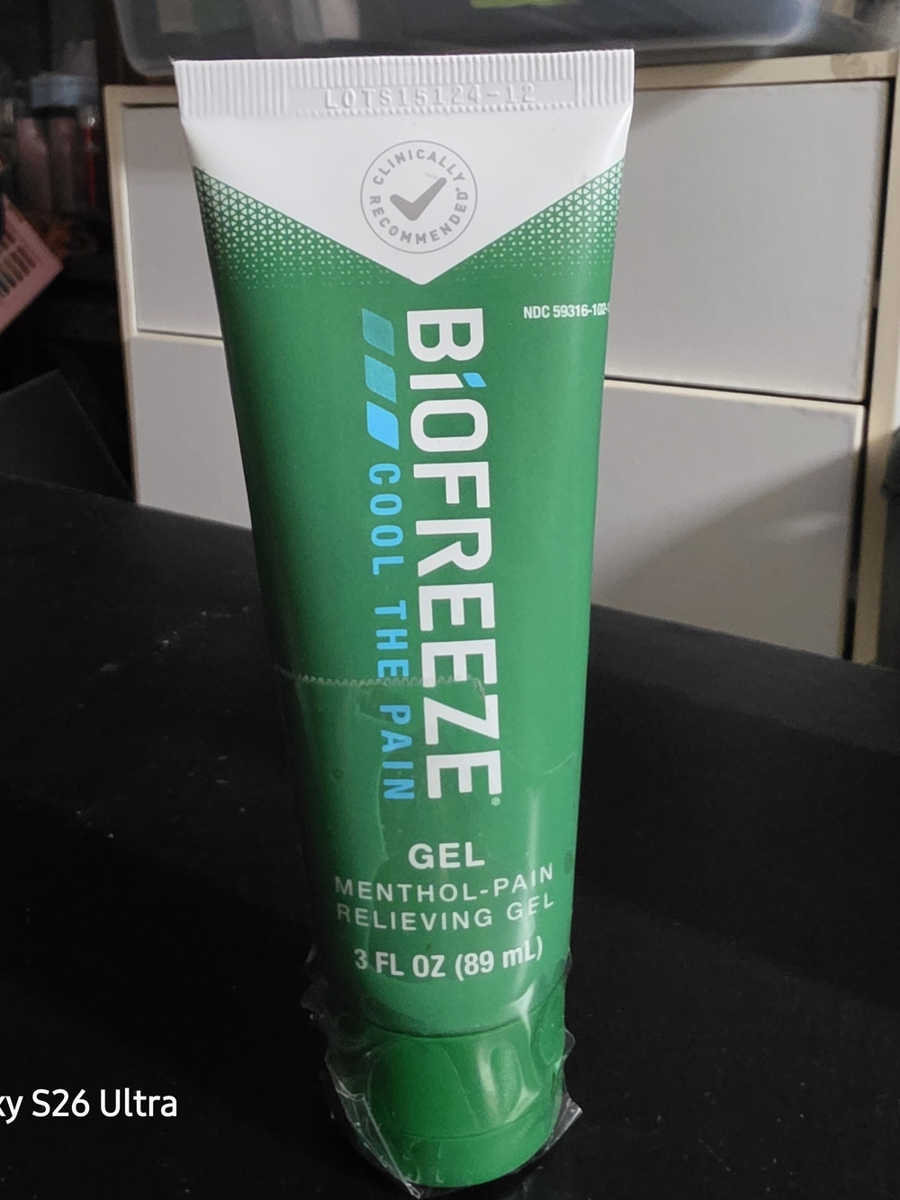 Freeze Biofreeze Gel Tube in Green and White